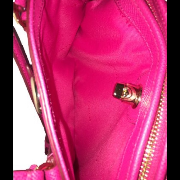 PRICE DROP!❤️Coach Mini Crossgrain Leather Satchel - Picture 3 of 4