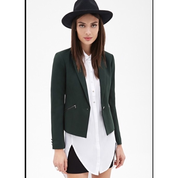 Zip pocket blazer