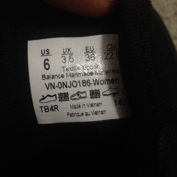 Vans shoes - Picture 3 of 4