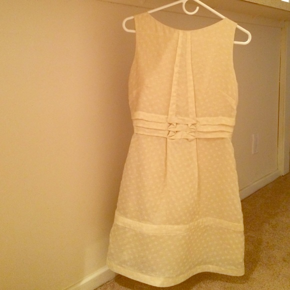 Max Studio size 0, chiffon pale yellow party dress