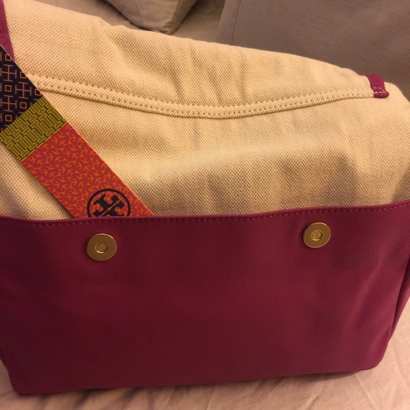 👛REDUCED 💯Authentic Tory Burch Bag - Picture 4 of 4