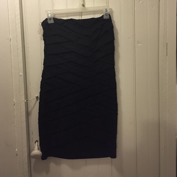 Black strapless dress