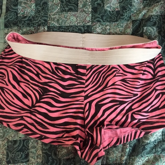 No-boundary brand shorts(similar to Soffee brand)