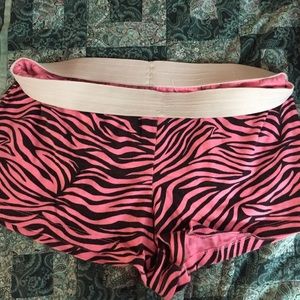 No-boundary brand shorts(similar to Soffee brand)