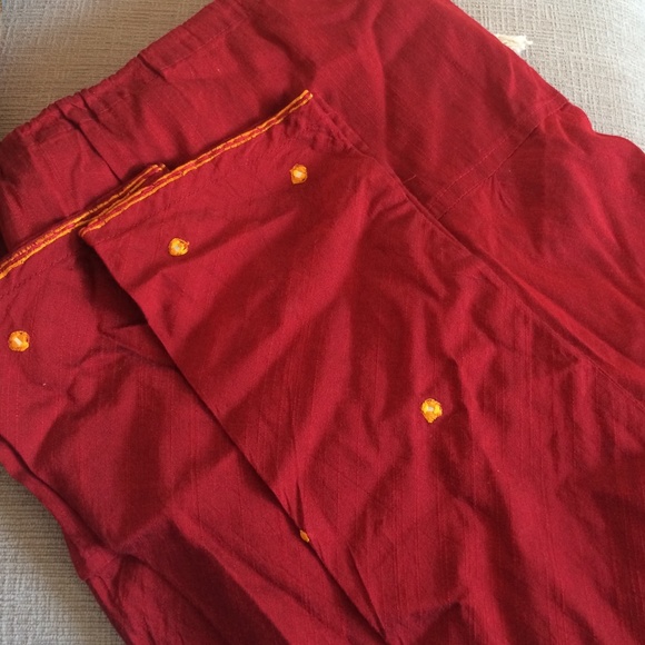 Just beautiful red Indian kurta and leggings - Picture 3 of 3