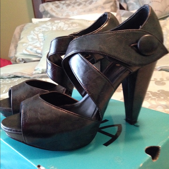 Black heels