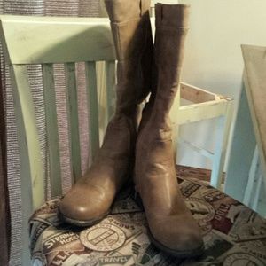 Brown boots