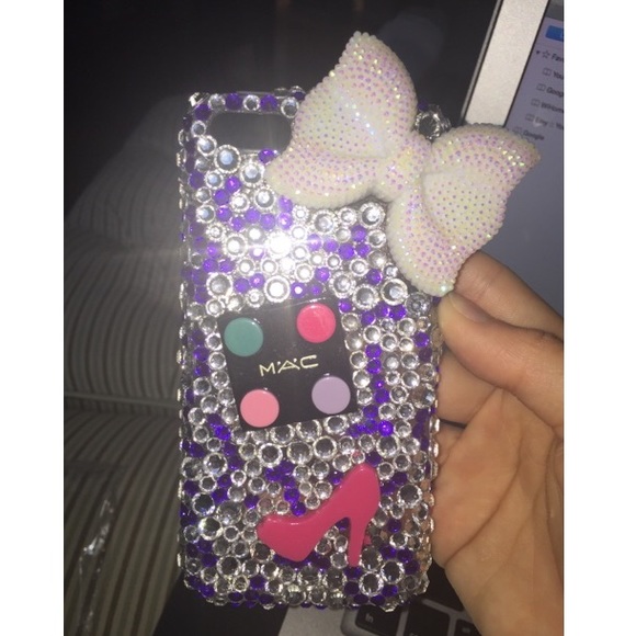 Phone case - Picture 1 of 1