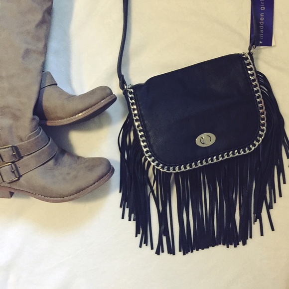 Madden Girl Handbags - NWT Madden Girl Black Chained Purse