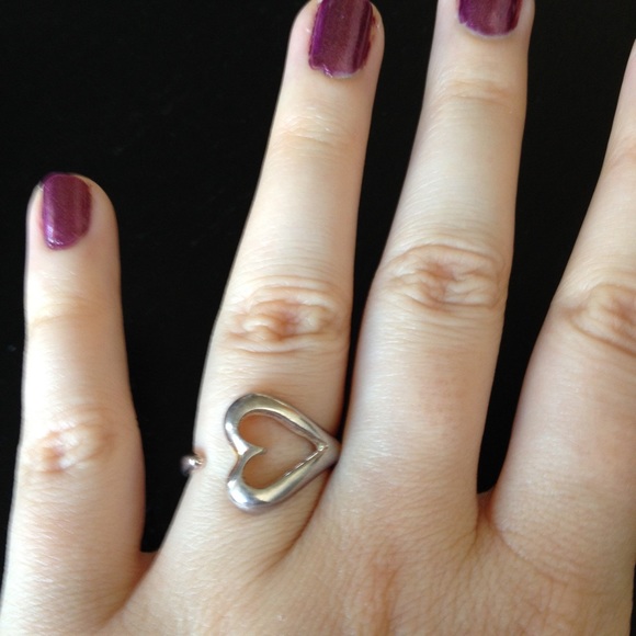 Open heart ring - Picture 2 of 2