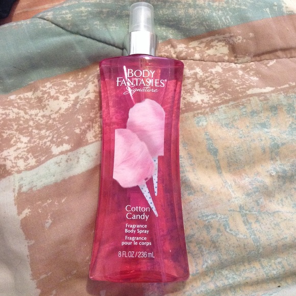 Cotton candy body spray