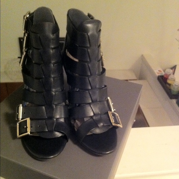 Vince Camuto Wedge Heels🎈sale🎈Newly reduced