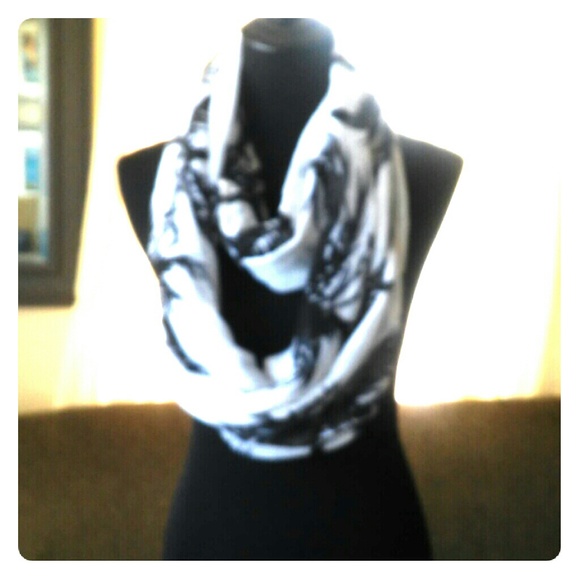 Black & White Infinity Scarf