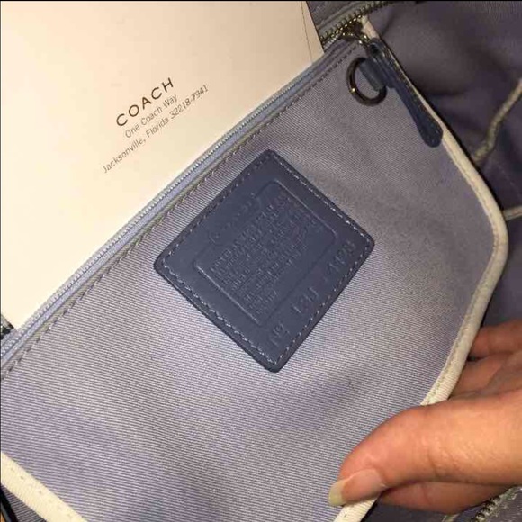 Authentic daisy shoulder bag