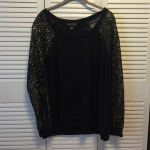 Lace sleeved black shirt