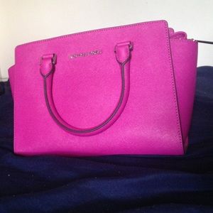 Michael Kors Satchel in Fuchsia