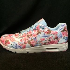 Women’s Nike Air Max 1 Ultra Paris-10.5