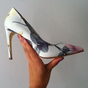 Brand new Ted Baker Neevod Printed Court Shoes