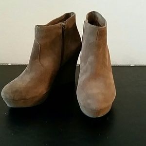 Jessica Simpson Seude booties size 6