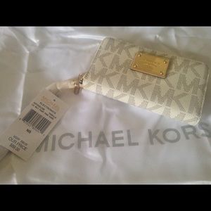 Michael Kors electronics case