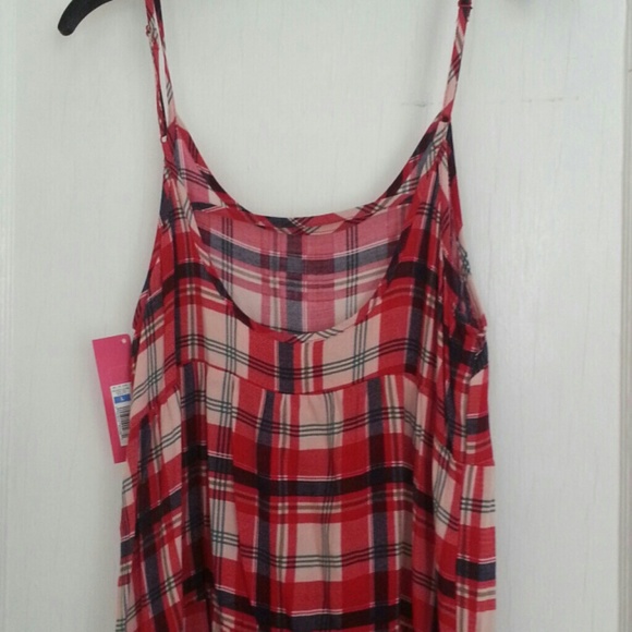 Red Plaid Sleeveless Top