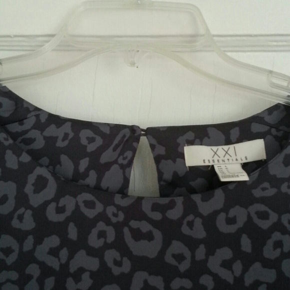 Gray Leopard Dress - Picture 3 of 3