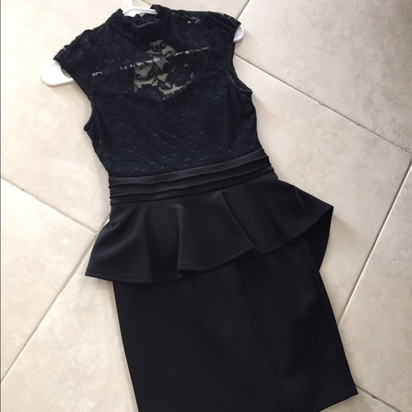 WINDSOR Dresses & Skirts - ✨SALE! Lace/Peplum Keyhole Back Little Black Dress