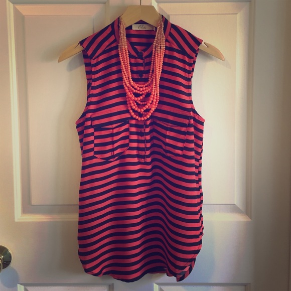 NWOT Elodie coral and navy button down blouse