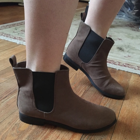 Grey/brown booties