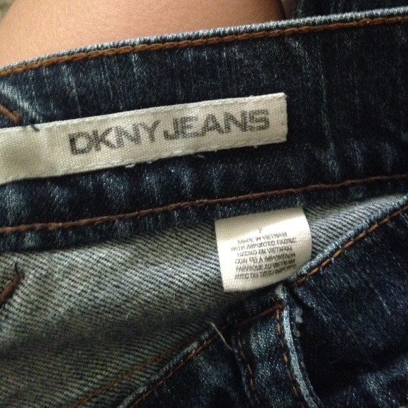 DKNY Jeans Size 7 Boot Cut - Picture 4 of 4