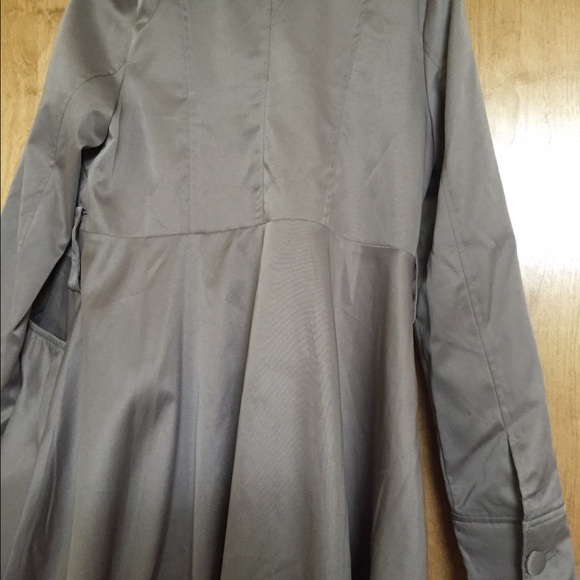 Coat - Picture 2 of 3