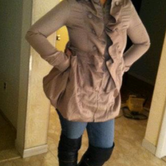 Coat - Picture 3 of 3