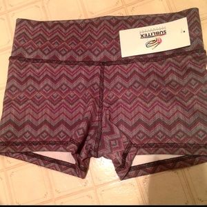 Work out shorts. Very stretchy