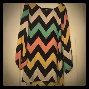 Adorable long sleeve chevron shift dress