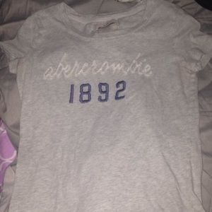 Abercrombie shirt (: