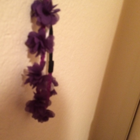 Hair accessory - Picture 2 of 3