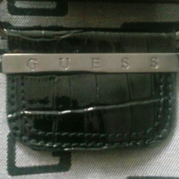 GUESS purse - Picture 2 of 4
