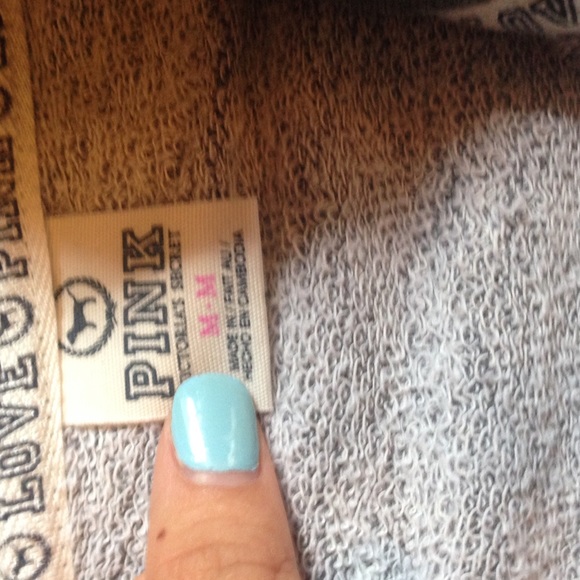 RARE VS pink- OPEN TO TRADES for other pink items - Picture 4 of 4