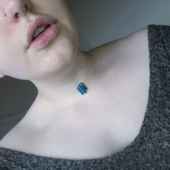 The Affinity Choker - 3 Quartz crystal choker🌿 - Picture 3 of 4