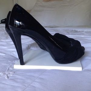 Black,ADORABLE heals 😍