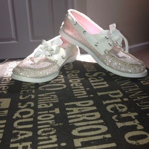 Sperry Top-sider white glitter with white bow tie