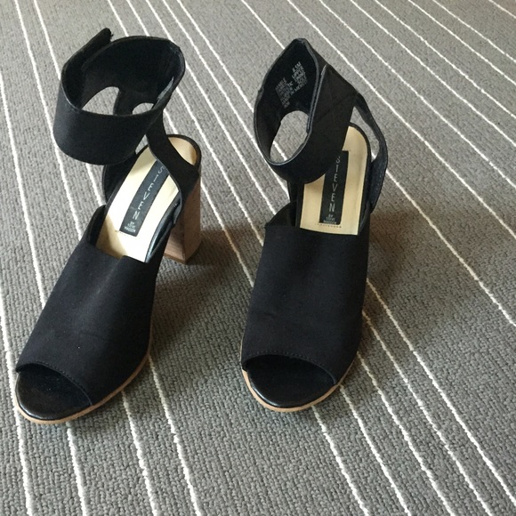 Shoes! - Picture 2 of 2