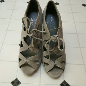 Aldo grey suede heels