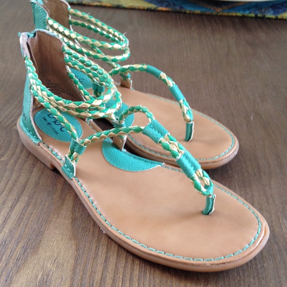 Born BOC gladiator sandal turquoise green