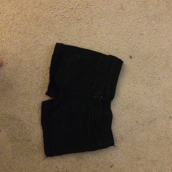 Shorts - Picture 2 of 2