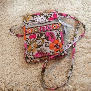 Floral vera Bradley messenger bag