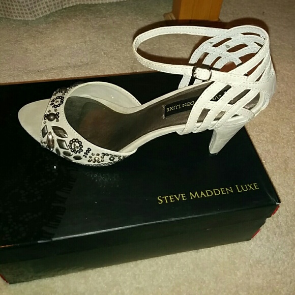Steve Madden Luxe Heels - Picture 1 of 4