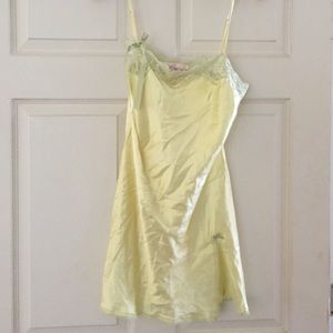 Clearance!! VS yellow & green satin & lace Cami