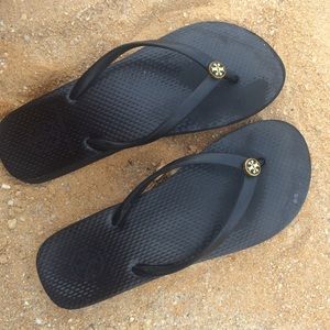 Tory burch flip flops