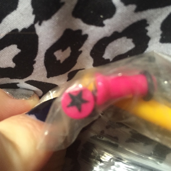 Gauges - Picture 2 of 2